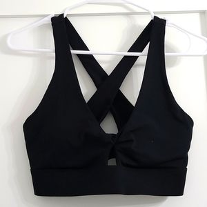 Fabletics Oasis Twist Black Sports Bra